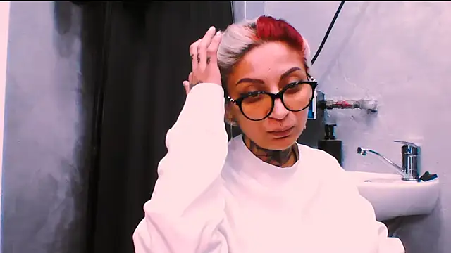 Lucky Deniz online show from 11-23-25, 10:03