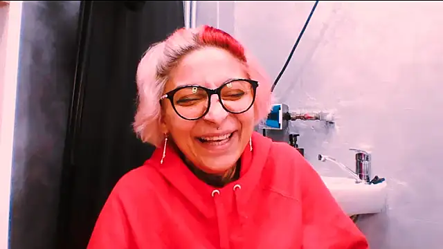 Lucky Deniz online show from 11-25-25, 08:25