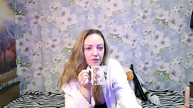 KattyLuuu online show from 09-18-25, 08:34