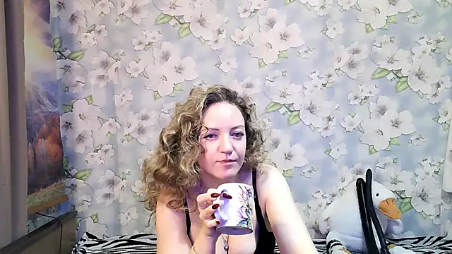 KattyLuuu online show from 10-09-25, 09:04