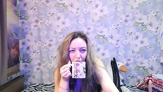 KattyLuuu online show from 10-31-25, 09:00