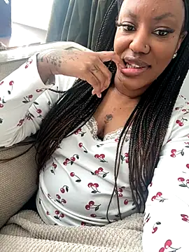 LavenderBuxton online show from 10-24-25, 01:10