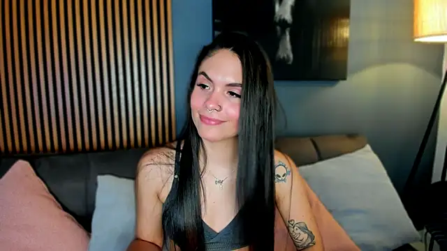 Snapshot of Gaby_Ferrer chatting on 10-11-25, 02:40 Gaby Ferrer online show from 10-11-25, 02:40