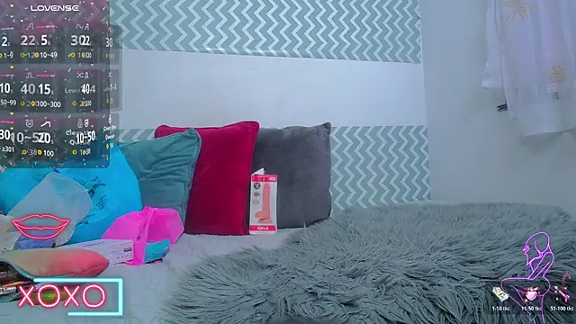 GabbyHills online show from 10-31-25, 10:05