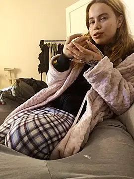 Snapshot of biggnipz chatting on 07-16-26, 01:41 biggnipz online show from 07-16-26, 01:41