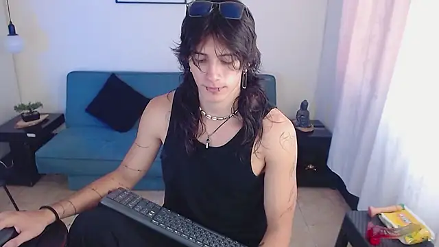 Snapshot of andreey50 chatting on 03-19-25, 08:11 andreey50 online show from 03-19-25, 08:11