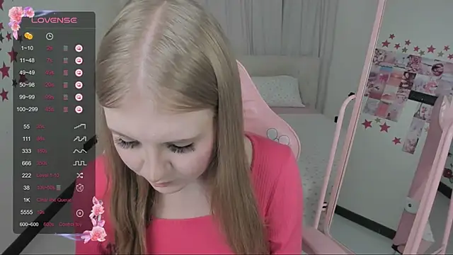 Snapshot of Miss_Esmiie chatting on 01-17-25, 04:17 Miss Esmiie online show from 01-17-25, 04:17