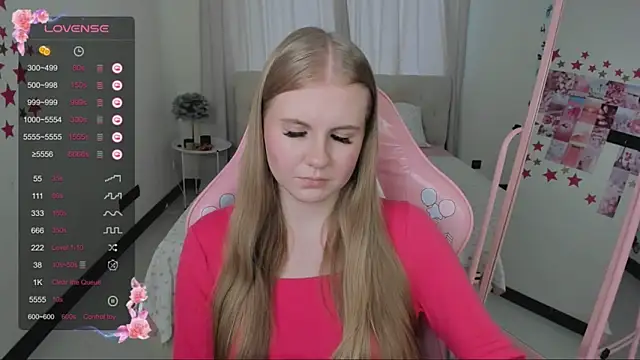 Snapshot of Miss_Esmiie chatting on 01-17-25, 10:22 Miss Esmiie online show from 01-17-25, 10:22