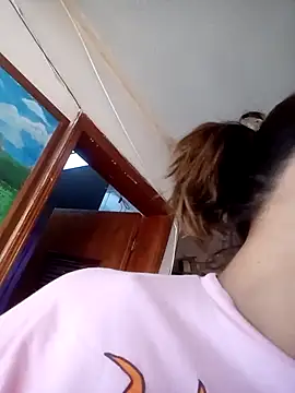 Snapshot of hanna_sky1 chatting on 01-14-25, 08:04 hanna sky1 online show from 01-14-25, 08:04