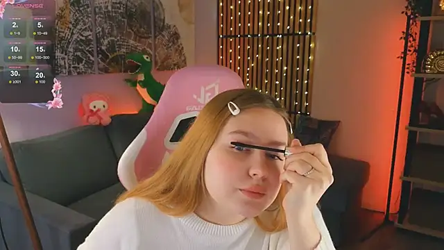 Snapshot of Ellie_Wellie chatting on 02-27-25, 10:44 Ellie Wellie online show from 02-27-25, 10:44