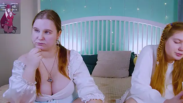 Snapshot of Ellie_Wellie chatting on 02-22-25, 02:19 Ellie Wellie online show from 02-22-25, 02:19