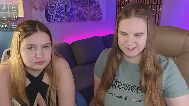 Snapshot of Ellie_Wellie chatting on 02-06-25, 06:13 Ellie Wellie online show from 02-06-25, 06:13