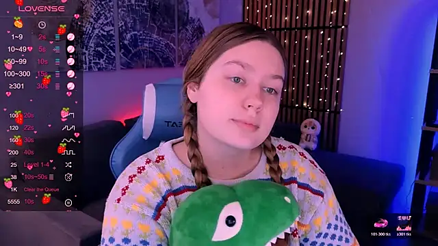 Snapshot of Ellie_Wellie chatting on 10-26-25, 11:49 Ellie Wellie online show from 10-26-25, 11:49