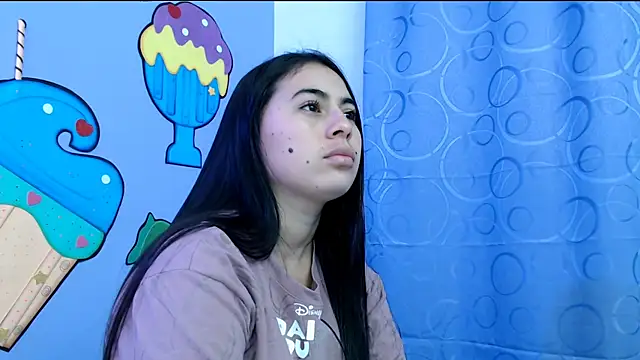 Snapshot of sweetfantacies18 chatting on 03-10-25, 12:50 sweetfantacies18 online show from 03-10-25, 12:50