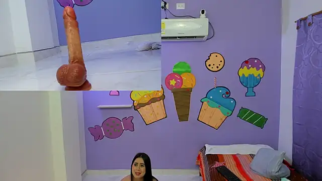 Snapshot of sweetfantacies18 chatting on 03-06-25, 04:19 sweetfantacies18 online show from 03-06-25, 04:19