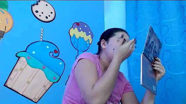 Snapshot of sweetfantacies18 chatting on 03-14-25, 01:27 sweetfantacies18 online show from 03-14-25, 01:27