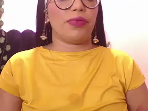 AmyBriiggs online show from 09-29-25, 04:08