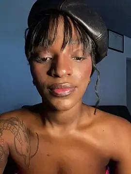 Zizi-campbel online show from 02-05-25, 10:11