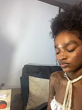 Zizi-campbel online show from 03-13-25, 12:02