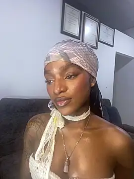 Zizi-campbel online show from 03-08-25, 10:00