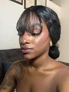 Zizi-campbel online show from 01-31-25, 03:22