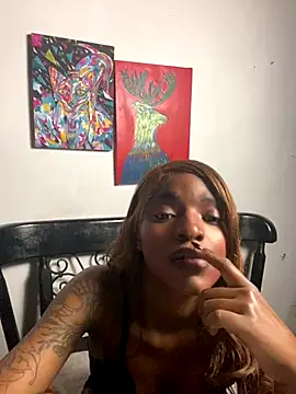 Zizi-campbel online show from 12-19-25, 09:00