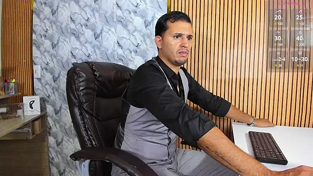 Hideintheoffice online show from 03-12-26, 11:58