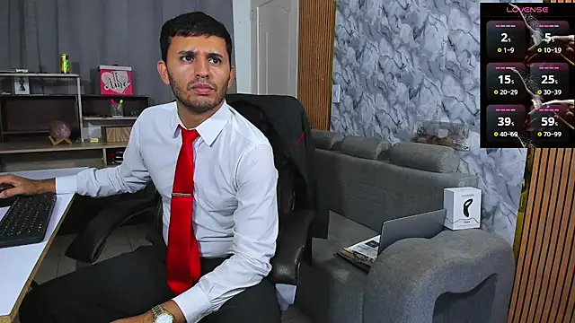 Hideintheoffice online show from 02-06-26, 06:09