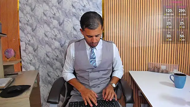 Hideintheoffice online show from 04-01-26, 01:41