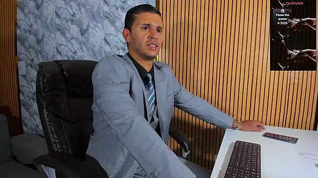 Hideintheoffice online show from 09-25-25, 11:11