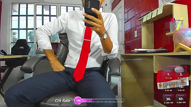 Hideintheoffice online show from 12-19-24, 11:29
