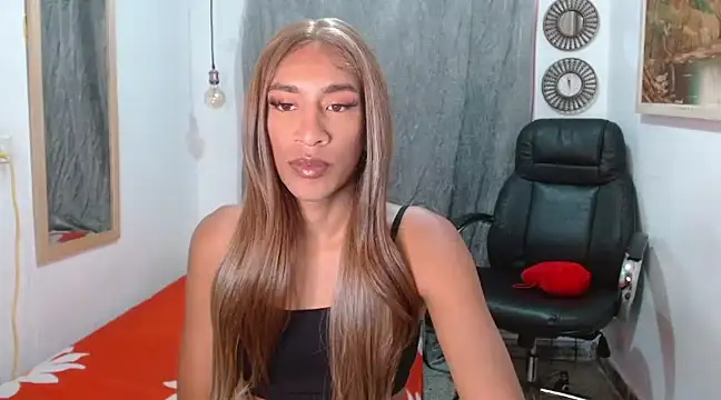 Snapshot of Dannacamilsaenz chatting on 01-25-25, 09:57 Dannacamilsaenz online show from 01-25-25, 09:57
