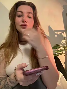 MayaMystic online show from 11-21-25, 01:10