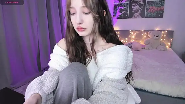 Lissa Meow  online show from 01-17-26, 01:42