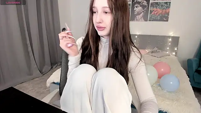 Snapshot of Lissa_Meow_ chatting on 04-30-26, 02:07 Lissa Meow online show from 04-30-26, 02:07