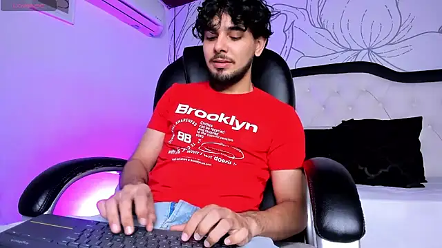 Samir bear online show from 11-01-25, 12:54