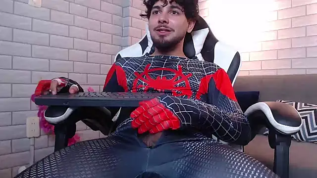 Samir bear online show from 10-28-25, 10:52