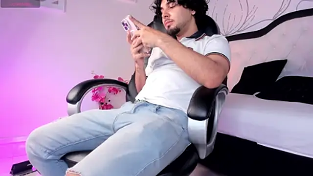 Samir bear online show from 02-16-26, 12:48