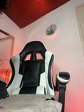 Snapshot of Samir_bear chatting on 06-03-26, 02:33 Samir bear online show from 06-03-26, 02:33