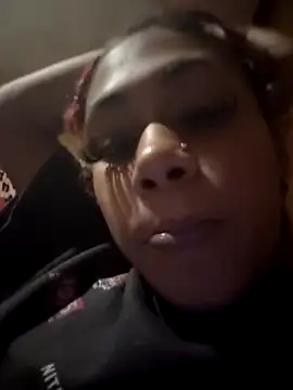 carmelbbyx22 online show from 12-22-25, 03:39