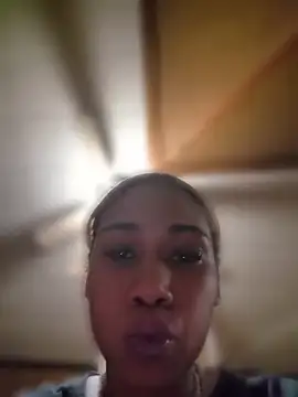 Snapshot of carmelbbyx22 chatting on 05-28-26, 12:51 carmelbbyx22 online show from 05-28-26, 12:51