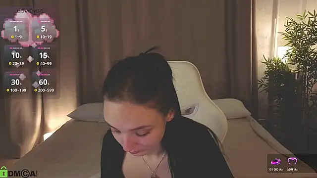 Cheryl  Brown online show from 03-25-26, 01:28