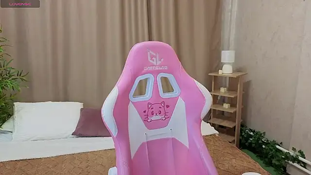 Cheryl  Brown online show from 01-14-26, 01:42