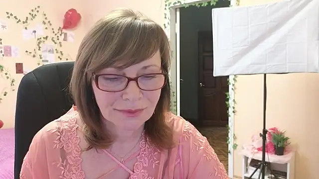 Miss Moren online show from 03-18-26, 02:30