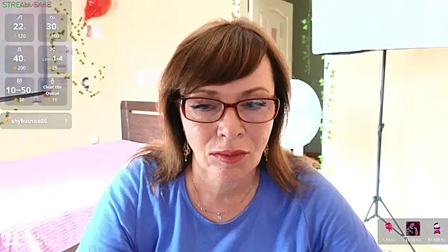 Miss Moren online show from 07-25-26, 06:32