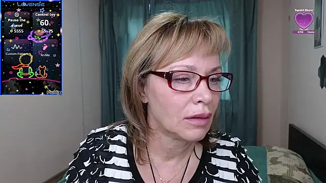 Snapshot of Miss_Moren chatting on 09-27-25, 05:46 Miss Moren online show from 09-27-25, 05:46