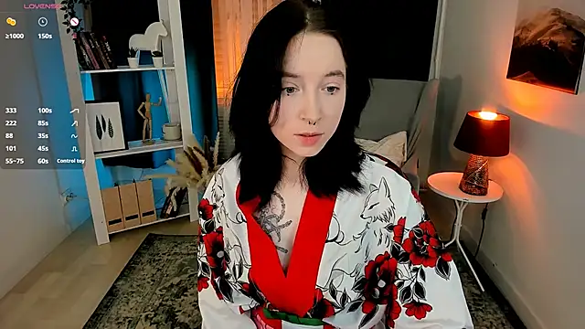 Snapshot of lilithlunna chatting on 09-28-25, 10:06 lilithlunna online show from 09-28-25, 10:06