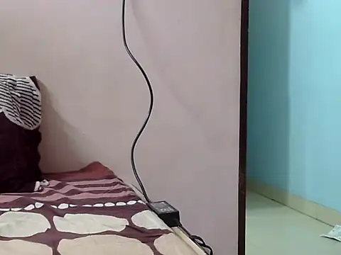 Housewife12 online show from 11-16-25, 08:30