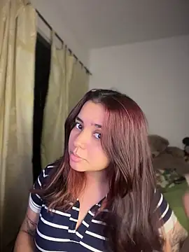 Snapshot of Ema_kraus chatting on 05-15-26, 04:21 Ema kraus online show from 05-15-26, 04:21