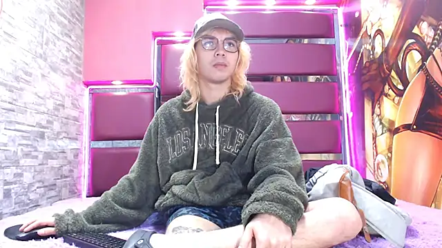 perfectlump online show from 10-02-25, 01:25